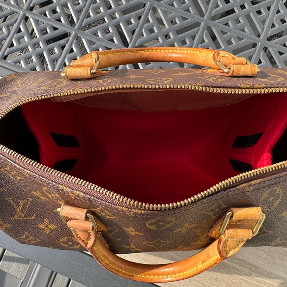 Louis Vuitton Brown Monogram Speedy 30 Handbag - Picture 9 of 16